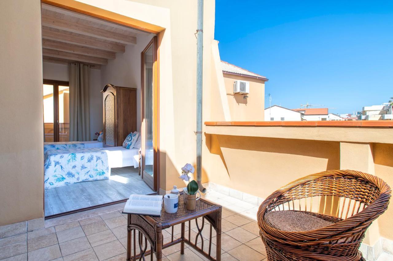 Appartement Lungomare Garibaldi - Attico A Due Passi Dal Mare à Alghero Extérieur photo