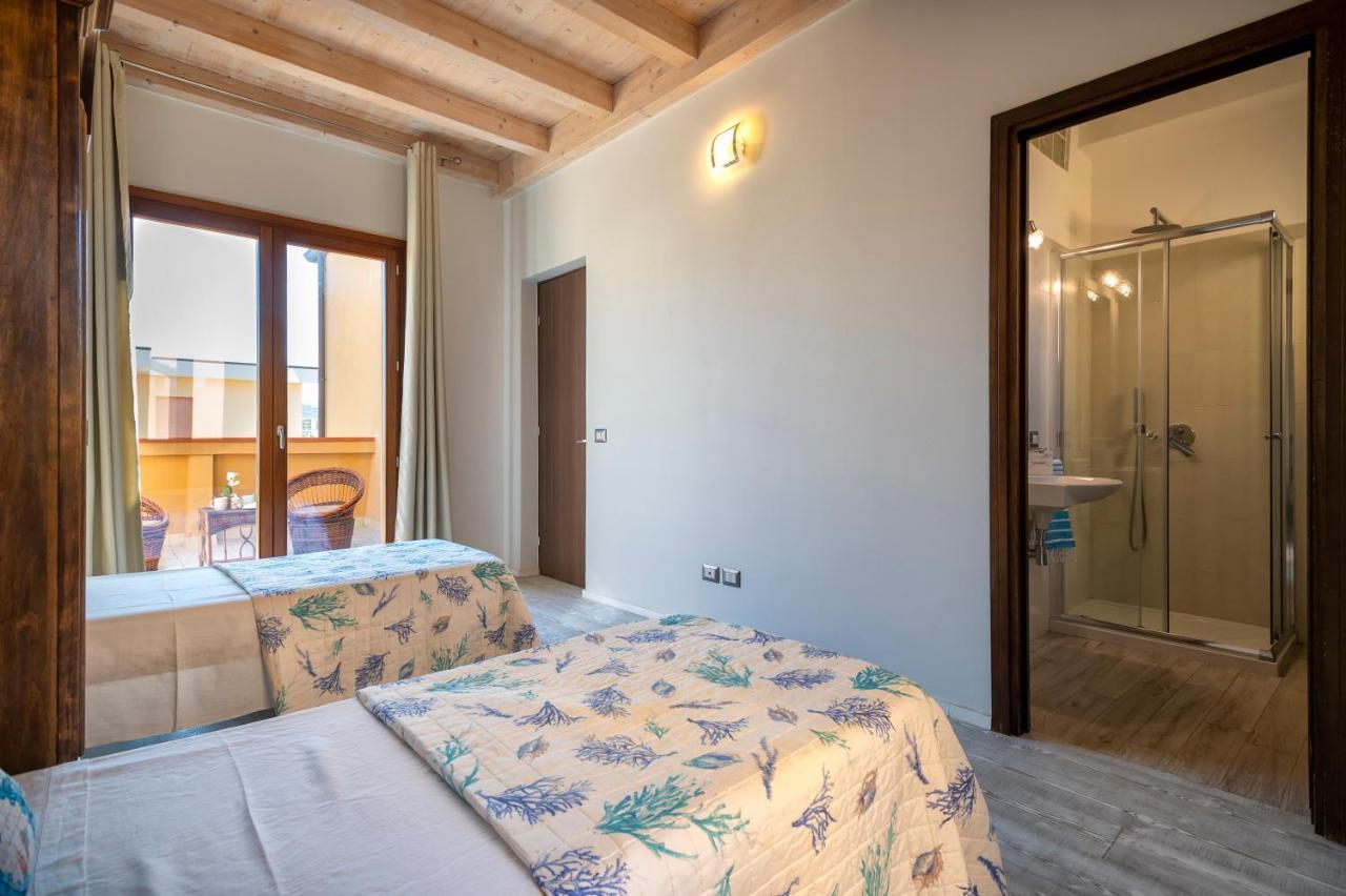 Appartement Lungomare Garibaldi - Attico A Due Passi Dal Mare à Alghero Extérieur photo