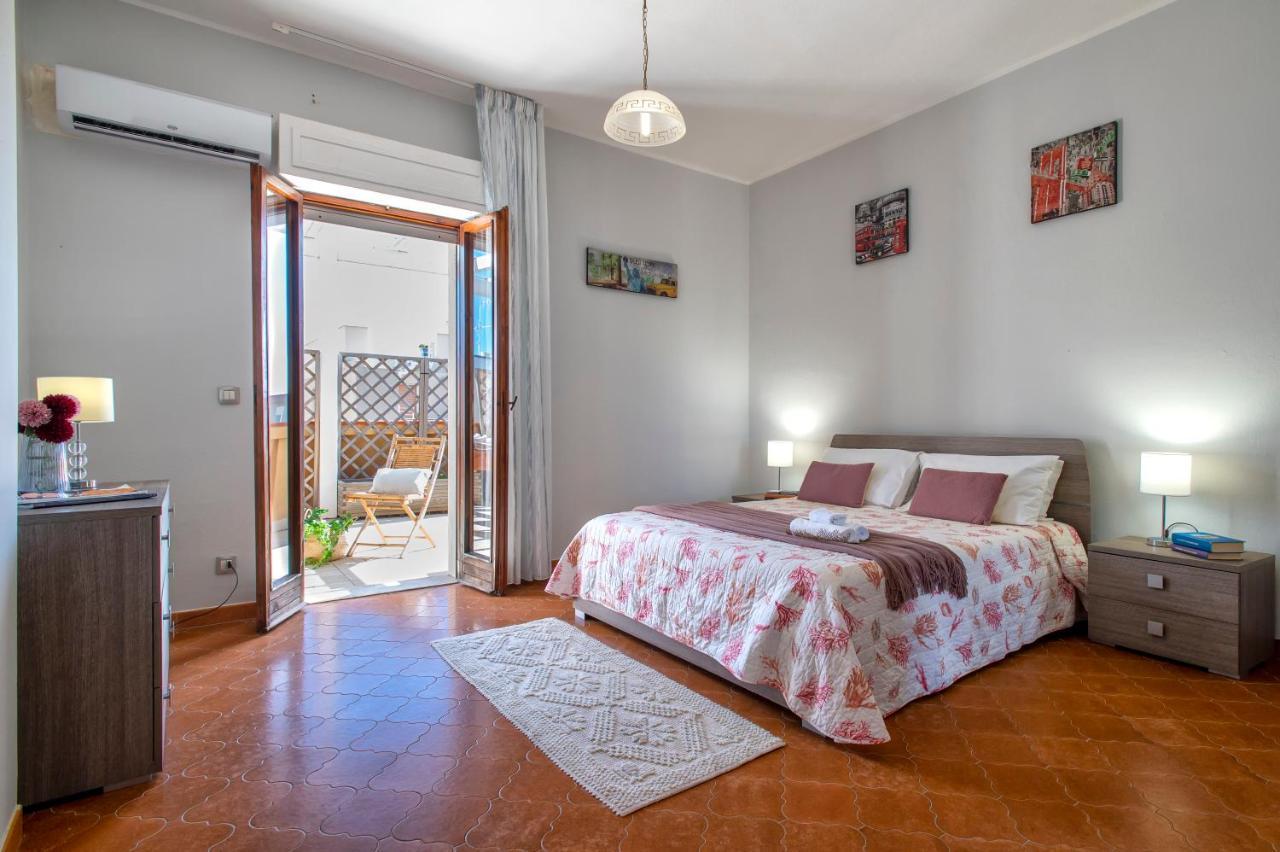 Appartement Lungomare Garibaldi - Attico A Due Passi Dal Mare à Alghero Extérieur photo