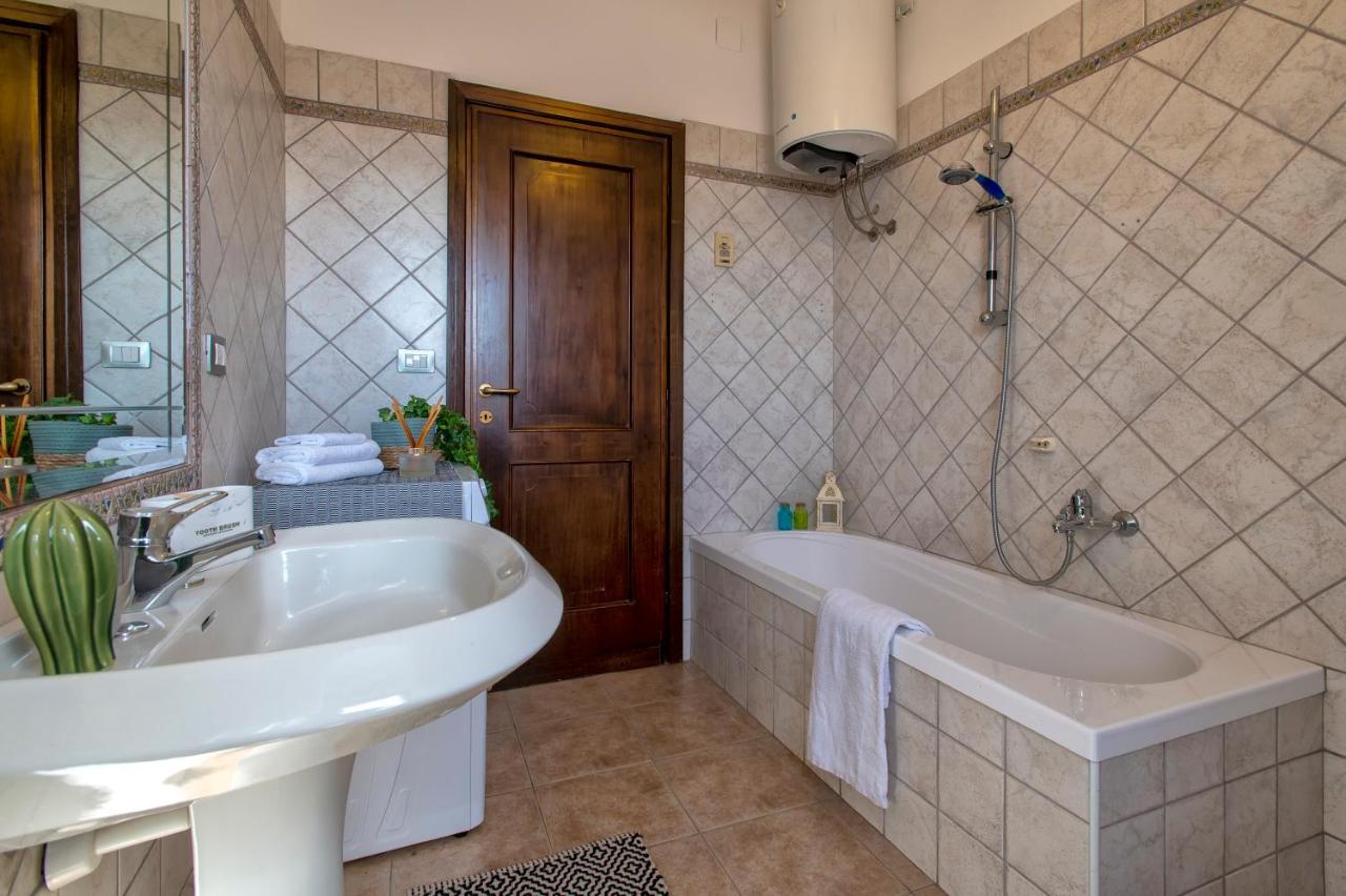 Appartement Lungomare Garibaldi - Attico A Due Passi Dal Mare à Alghero Extérieur photo