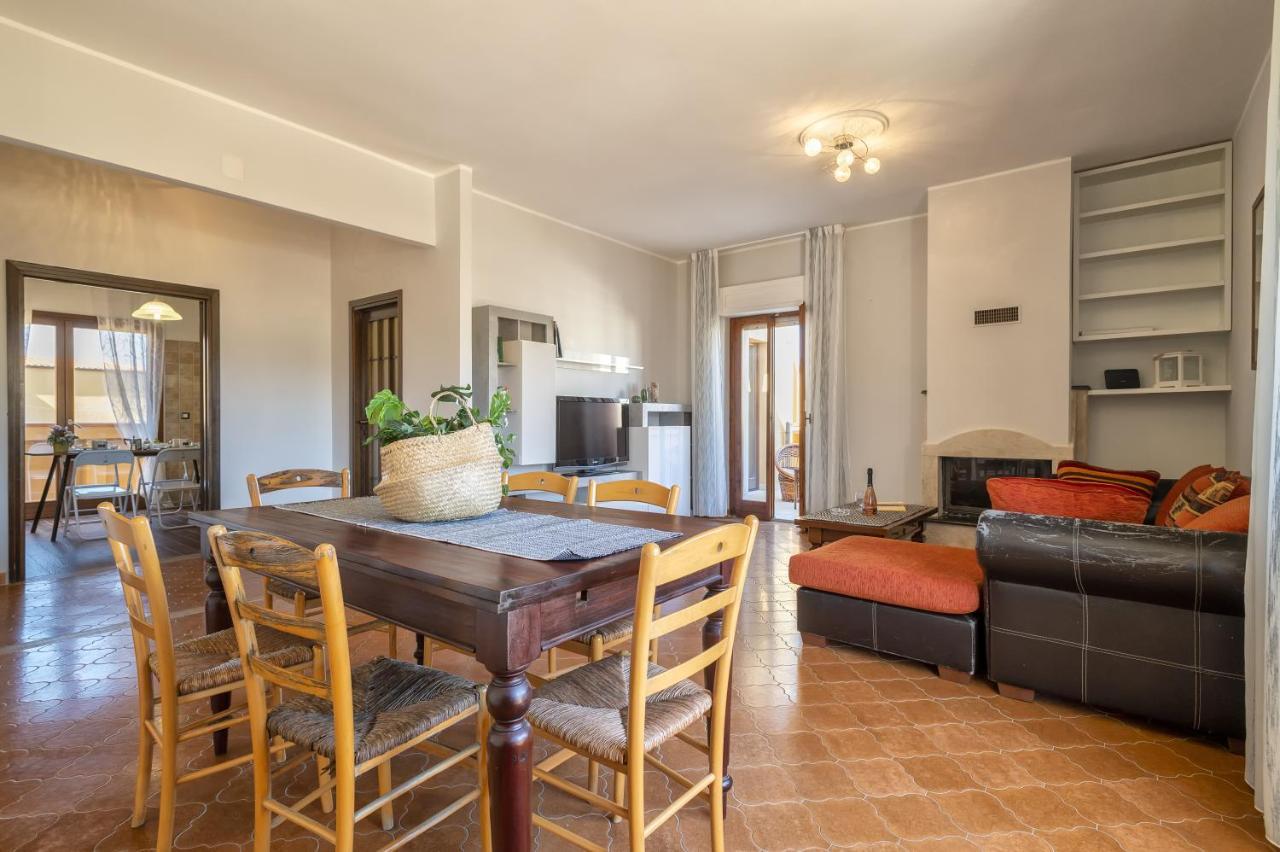 Appartement Lungomare Garibaldi - Attico A Due Passi Dal Mare à Alghero Extérieur photo