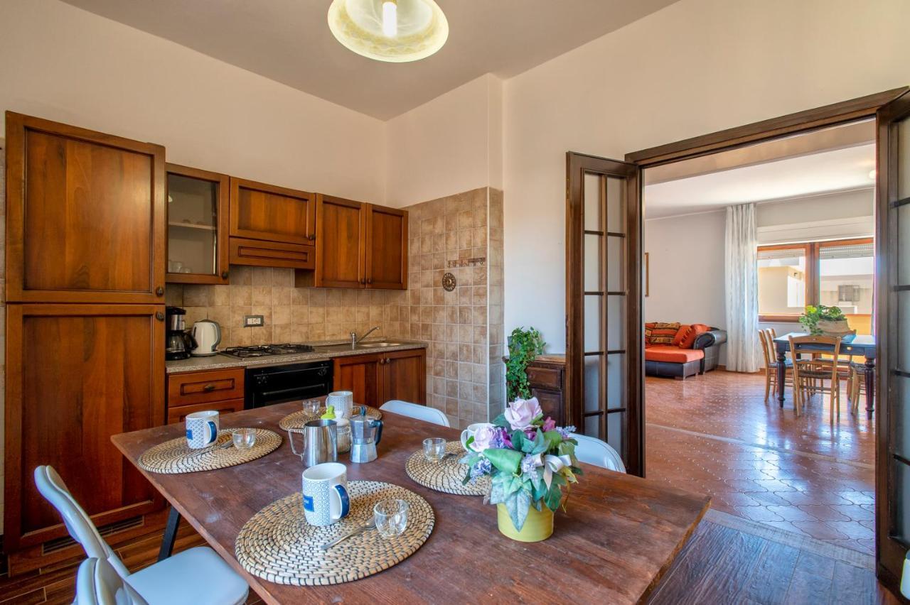 Appartement Lungomare Garibaldi - Attico A Due Passi Dal Mare à Alghero Extérieur photo